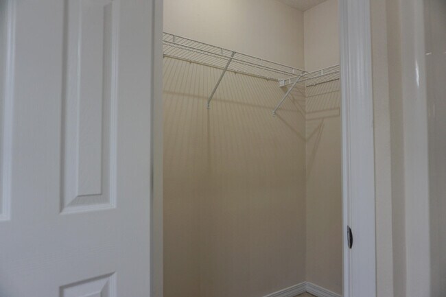 Building Photo - 5128 Whitehurst Ln