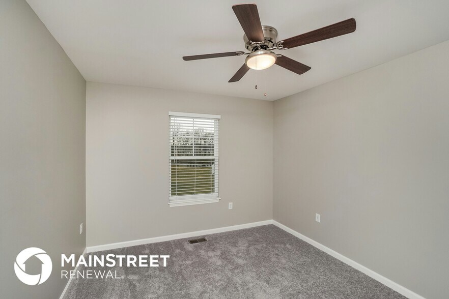 Building Photo - 2083 Paddle Wheel Dr