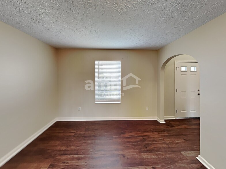 Building Photo - 143 Georges Creek Dr