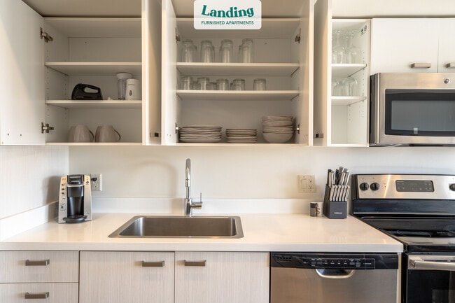 Building Photo - 4545 SW Angel Ave