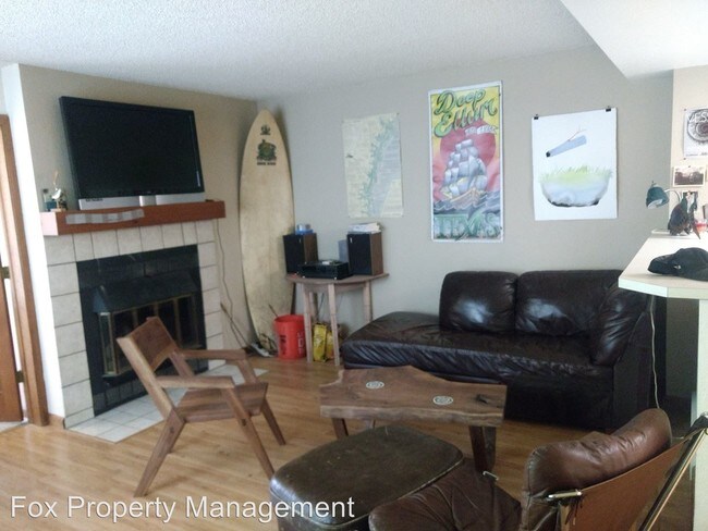 Building Photo - 5924 Gunbarrel Ave