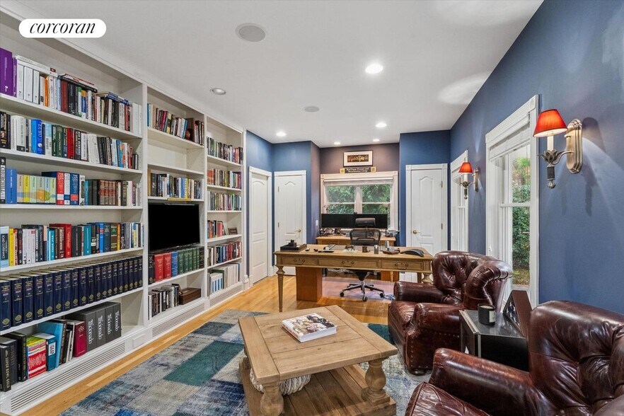 Building Photo - 3 Cherry Blossom Ln