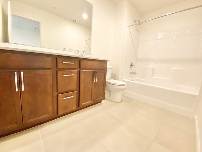Building Photo - STUNNING BRAND NEW 3 BEDROOMS 2.5 BATHROOMS TWO STORY TOWNHOUSE WITH 2 CAR GARAGE