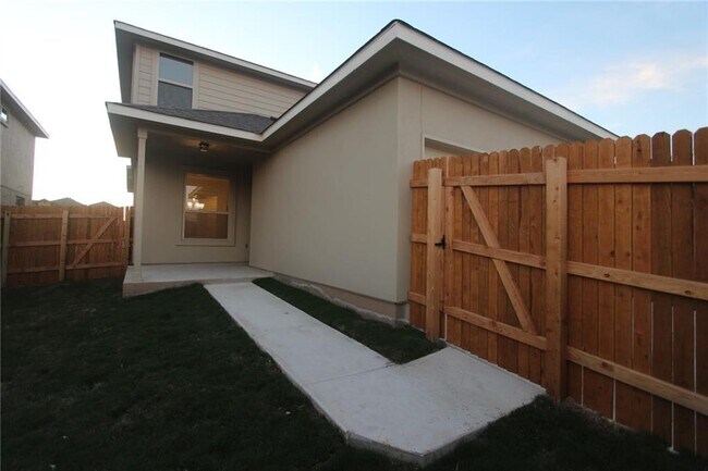Building Photo - 1044 Britt Ln