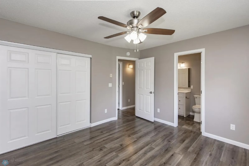 Building Photo - 715 49th St S