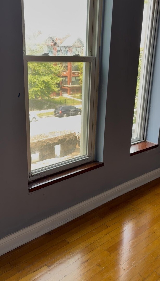 Building Photo - 5943 S Indiana Ave