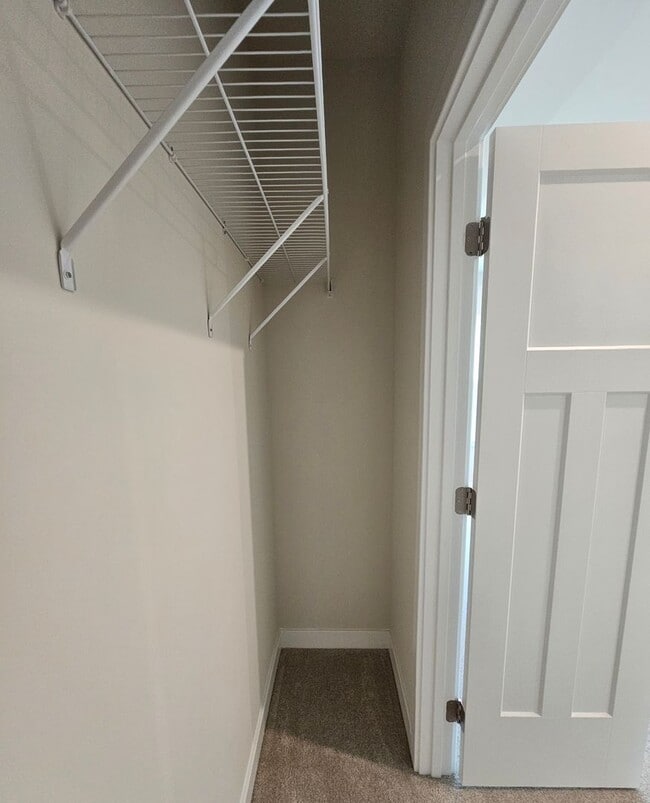 Building Photo - Forest Pines 3 bedroom 3.5 bath