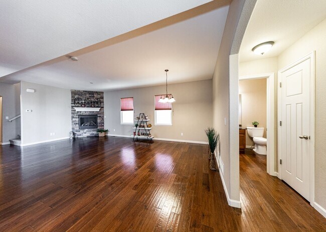Building Photo - Westside home in Desirable Gold Hill Mesa ...