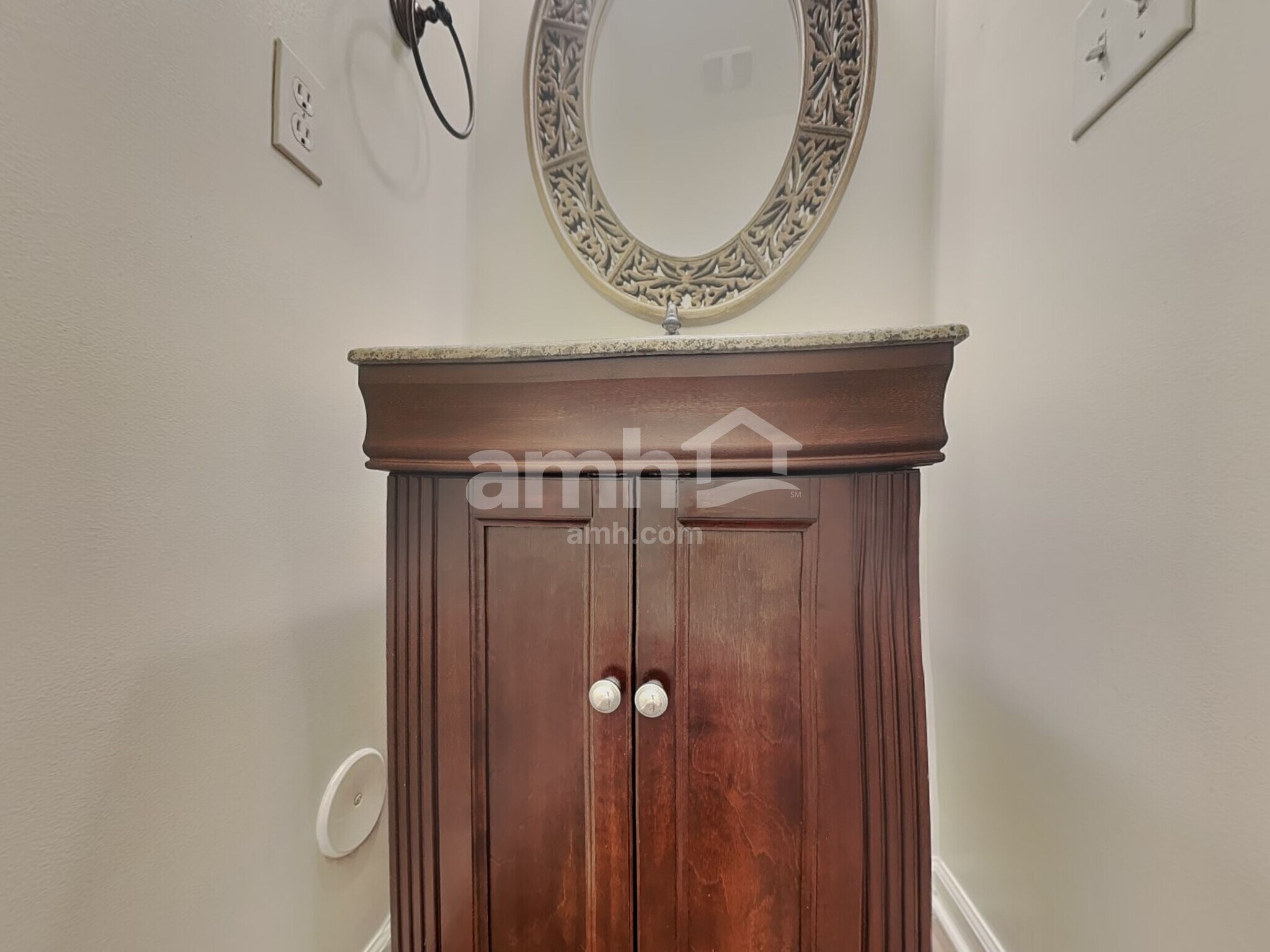 Building Photo - 10339 Samuels Way Dr