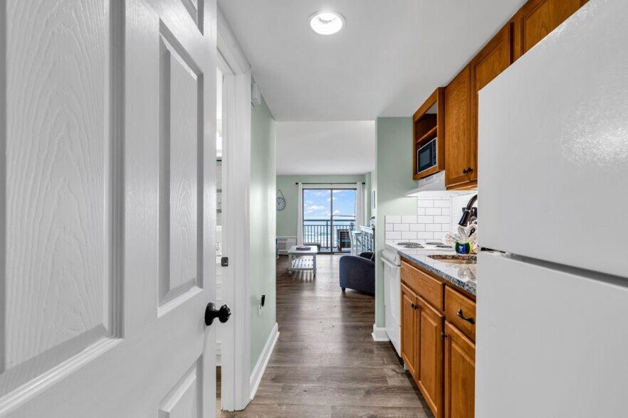 Building Photo - 2001 S Ocean Blvd