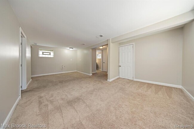 Building Photo - 3216 Garden Ave