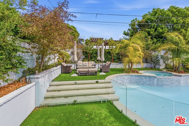 Building Photo - 1532 Glendon Ave