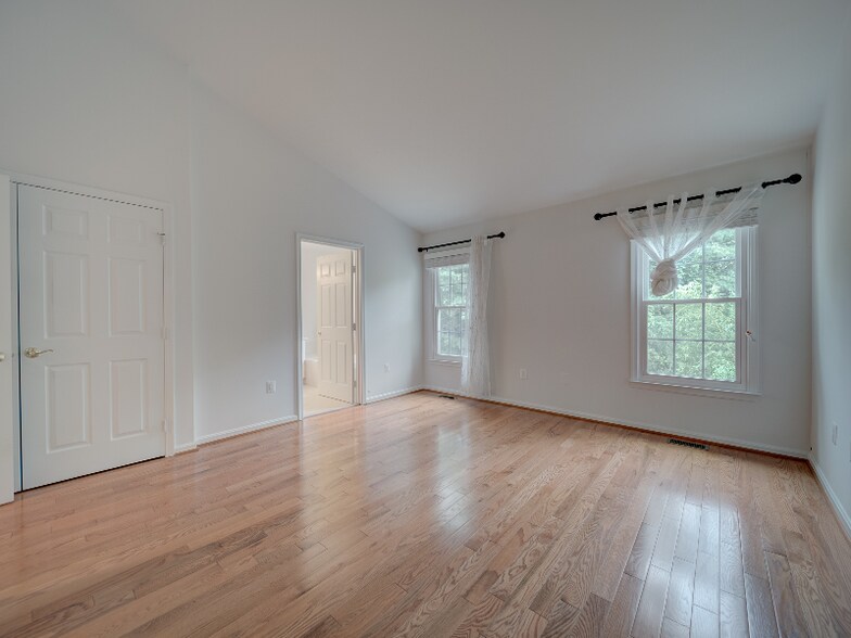 Building Photo - 3006 Fallswood Glen Ct