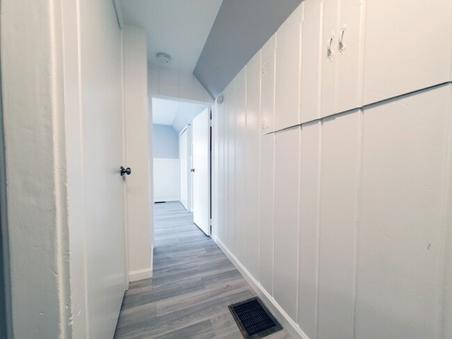 Building Photo - 4 Bed - 1 Bath Cape Cod for Rent