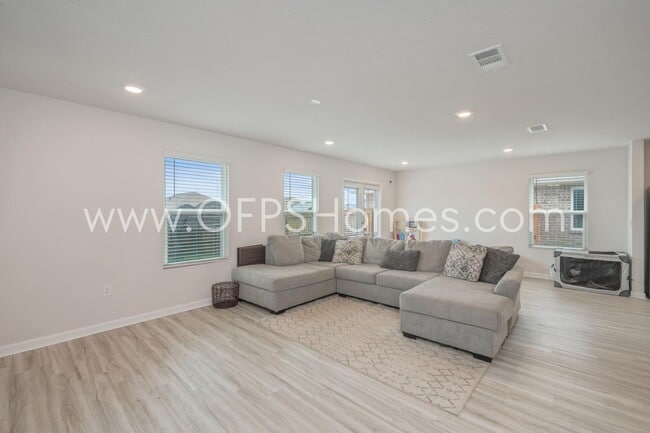 Building Photo - 4627 Naval Ct