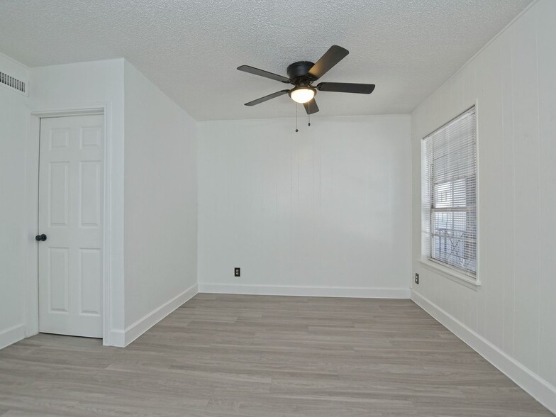 Interior Photo - Anderson Flats Apartments