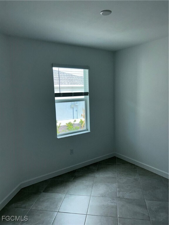 Building Photo - 20651 Hazelnut Ct
