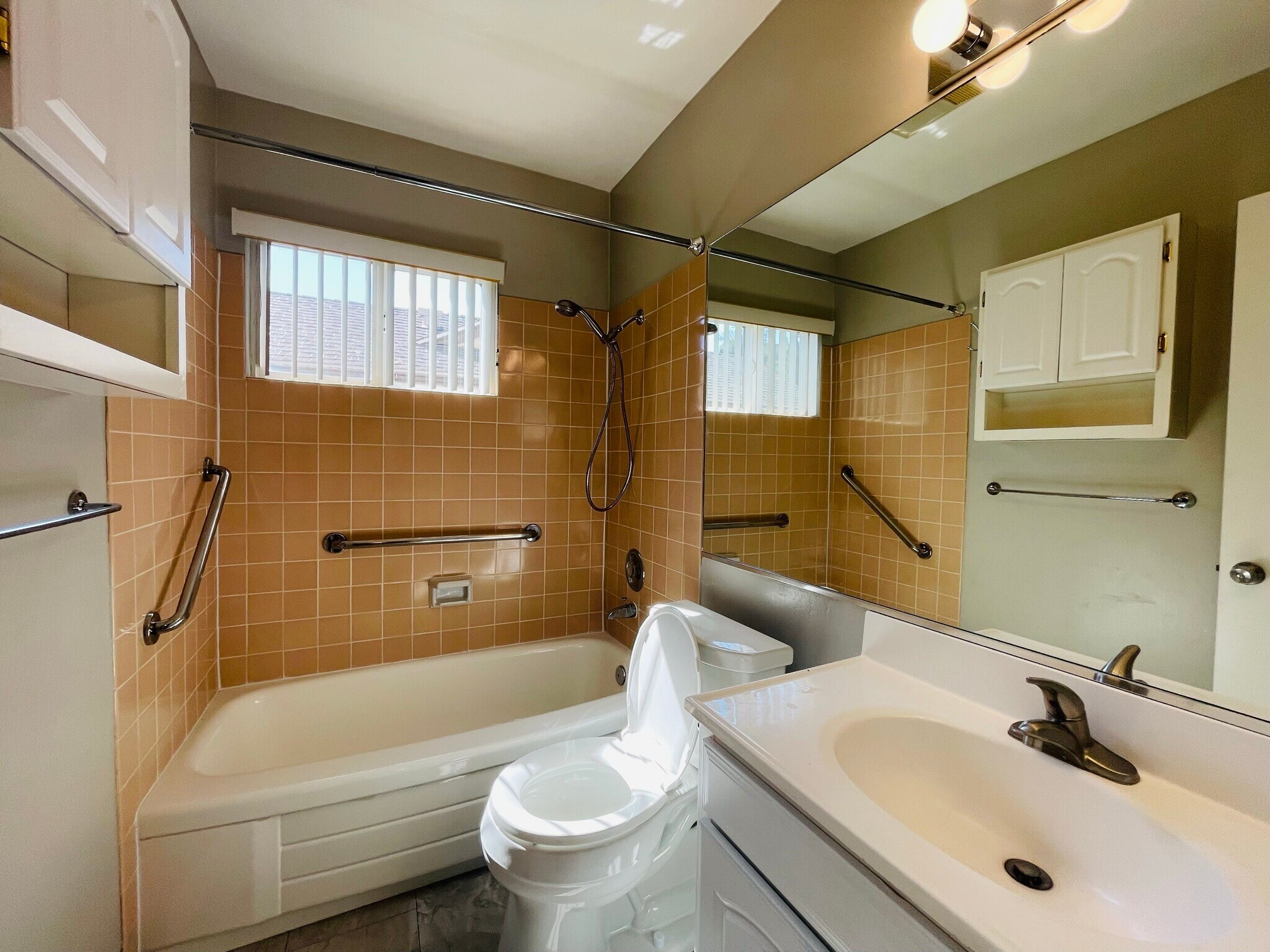 Building Photo - 5664 Campanile Way