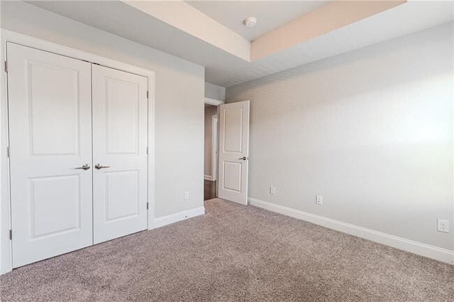 Building Photo - 5499 Terrace Bend Pl