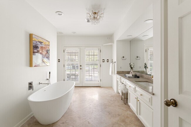 Building Photo - 11739 Wood Ln