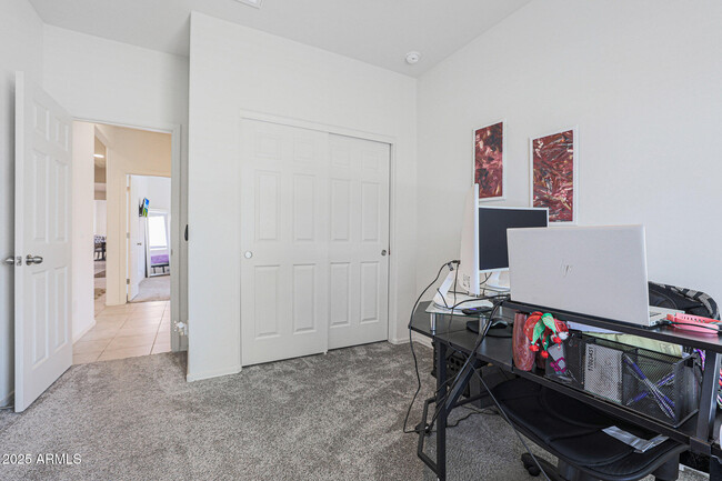 Building Photo - 25953 W Swilling Rd