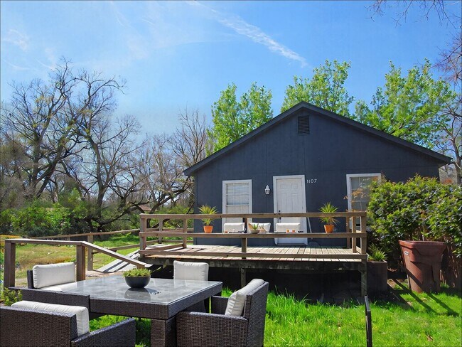 Building Photo - Charming 3-Bedroom Home in Bonham, TX – Only $1,399/month!