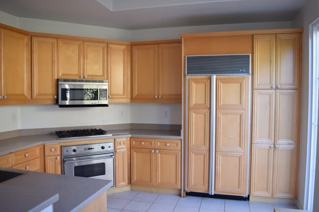 Building Photo - 1144 Corte Riviera
