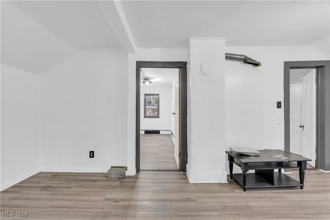 Building Photo - 14917 Darwin Ave