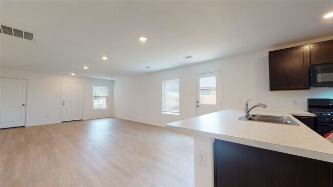 Building Photo - 26923 Wilderye Cv Ln