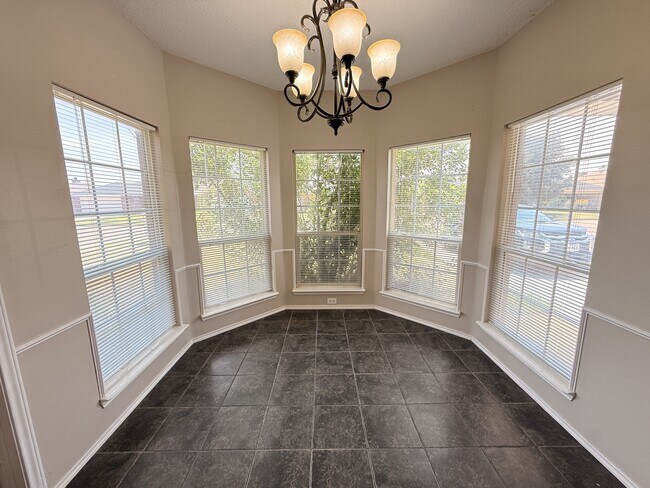 Building Photo - 6704 87th St