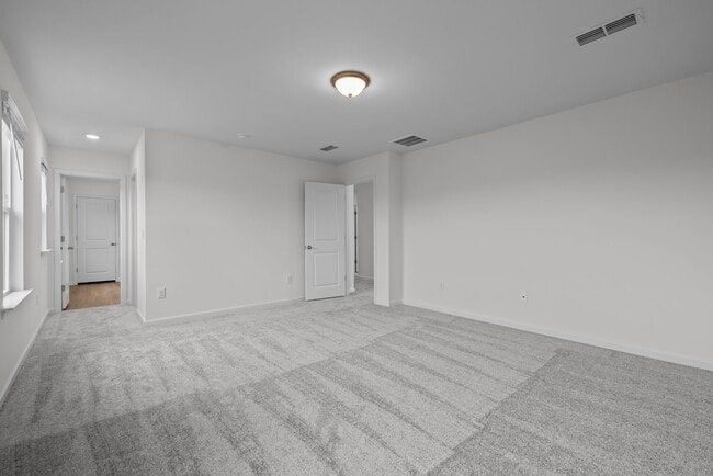Building Photo - 1349 Underbrush Dr