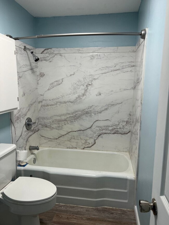 Building Photo - Home for lease