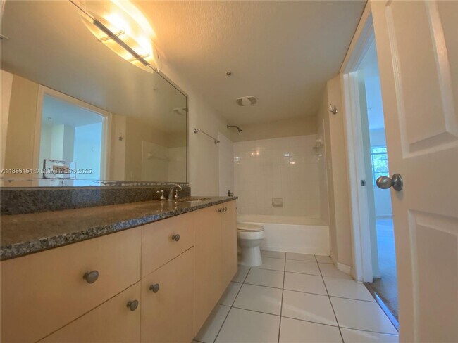 Building Photo - 2544 Centergate Dr