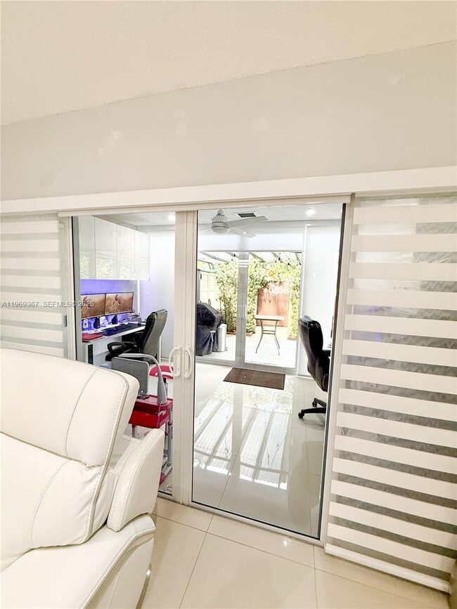 Building Photo - 14911 SW 88th Terrace