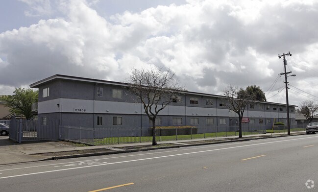 Primary Photo - 27808-27854 Huntwood Ave