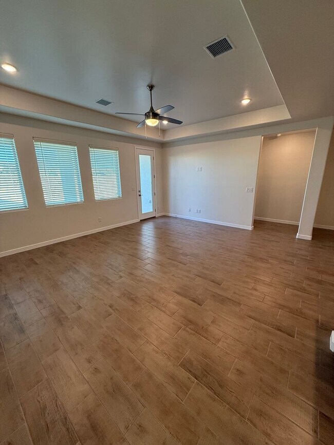 Building Photo - 5008 Sand Strm Rd