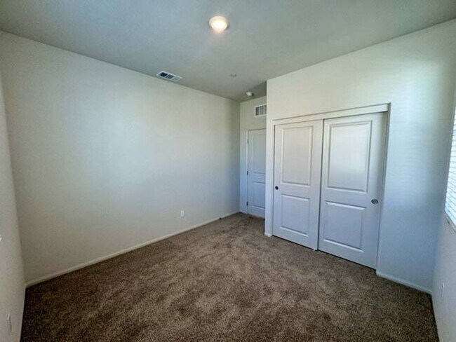 Building Photo - 31799 Woodbank Wy