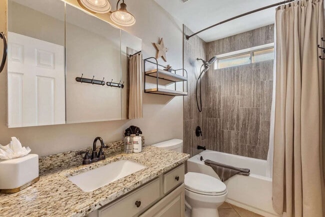 Building Photo - 627 Elmersville Rd