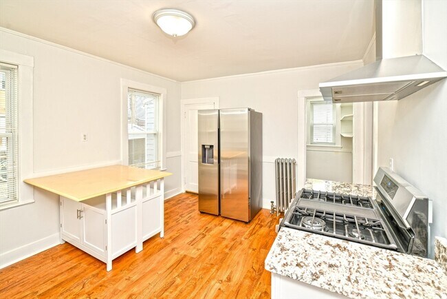 Building Photo - 21 Shafter St