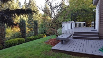 Building Photo - 17083 SW Arbutus Dr