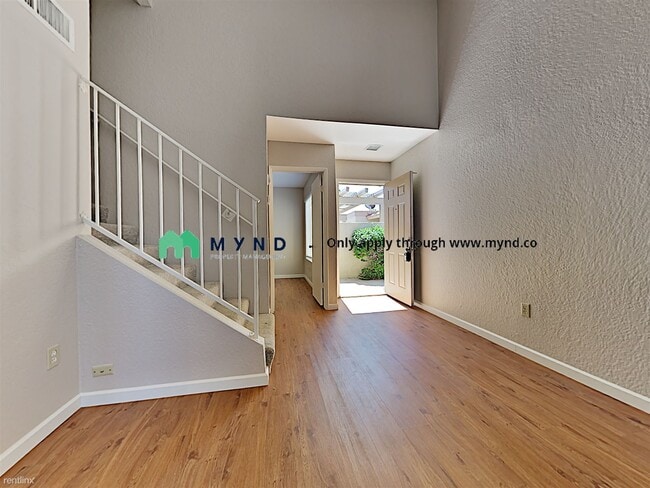 Building Photo - 3 br, 2.5 bath  - 2506 W Caribbean Ln Unit 15
