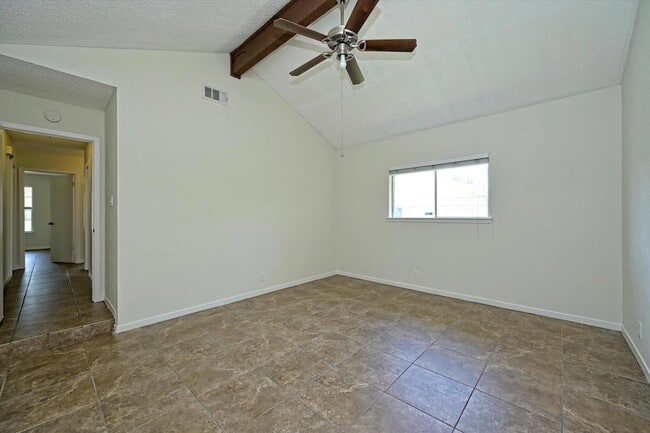 Building Photo - 6509 Skycrest Dr