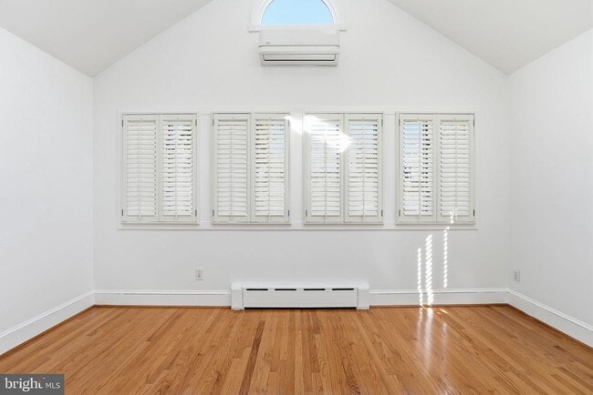 Building Photo - 5149 MacArthur Blvd NW