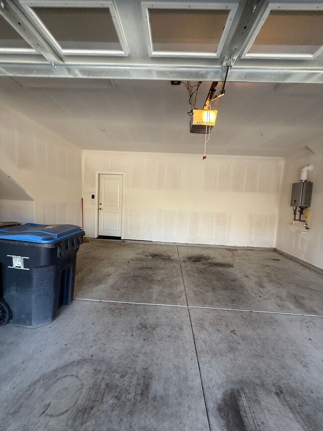 Building Photo - Beautiful Newer Two Story Home in The Gated Community of HG Gardens