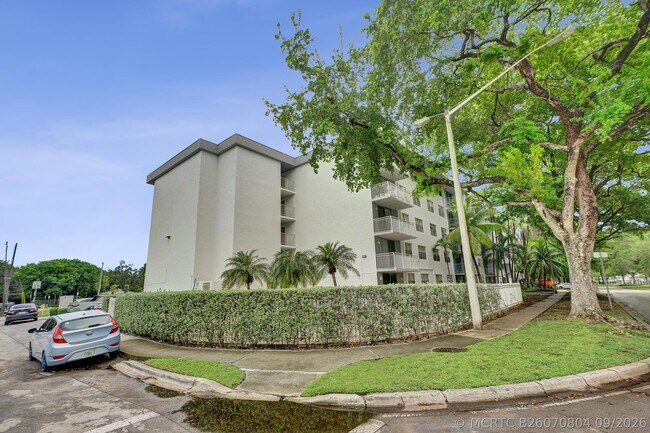 Building Photo - 1805 Sans Souci Blvd