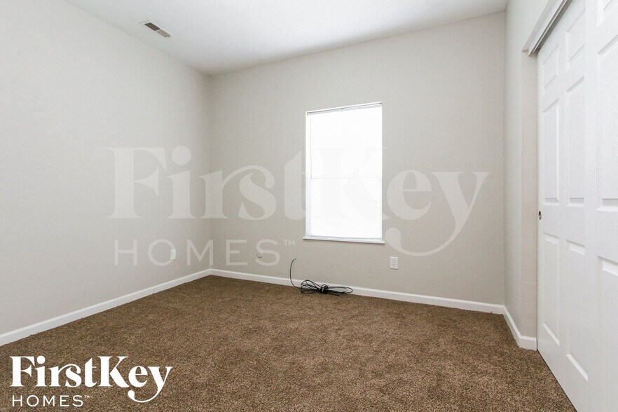 Building Photo - 6148 Navy Cir