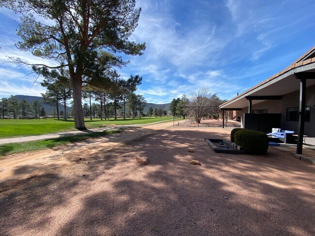 Building Photo - S-1073