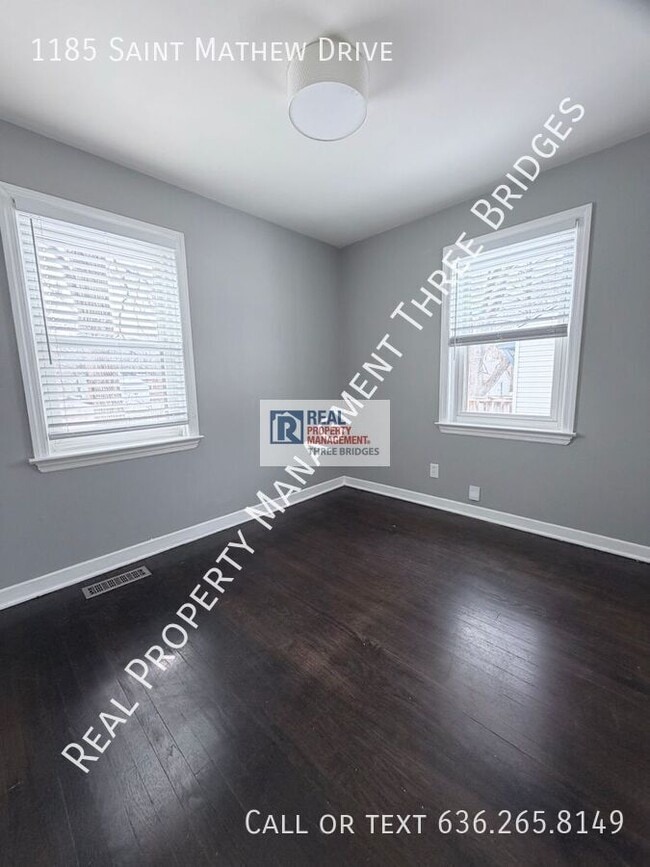 Building Photo - 1185 St Matthew Dr