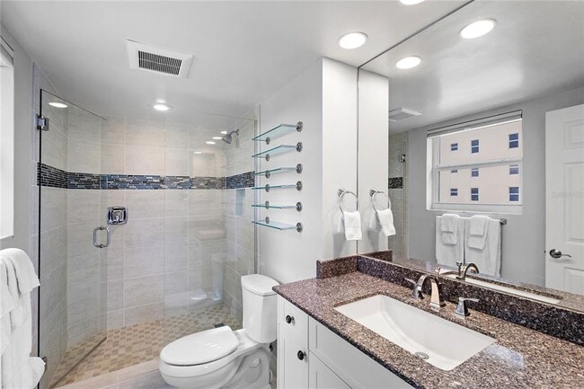 Building Photo - 603 Longboat Club Rd
