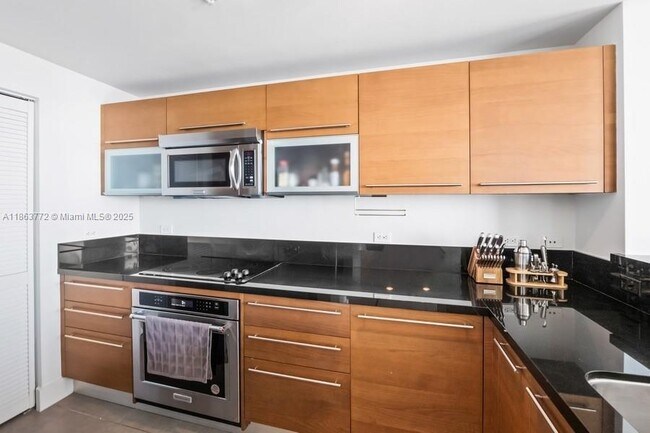 Building Photo - 244 Biscayne Blvd